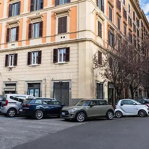 Linnea Centro A Rome